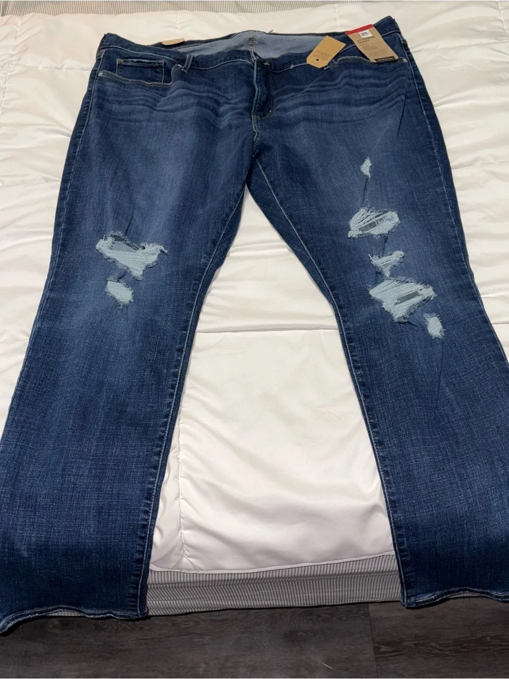 New! LEVI 311 SHAPING SKINNY JEANS denim distressed holey size 24W